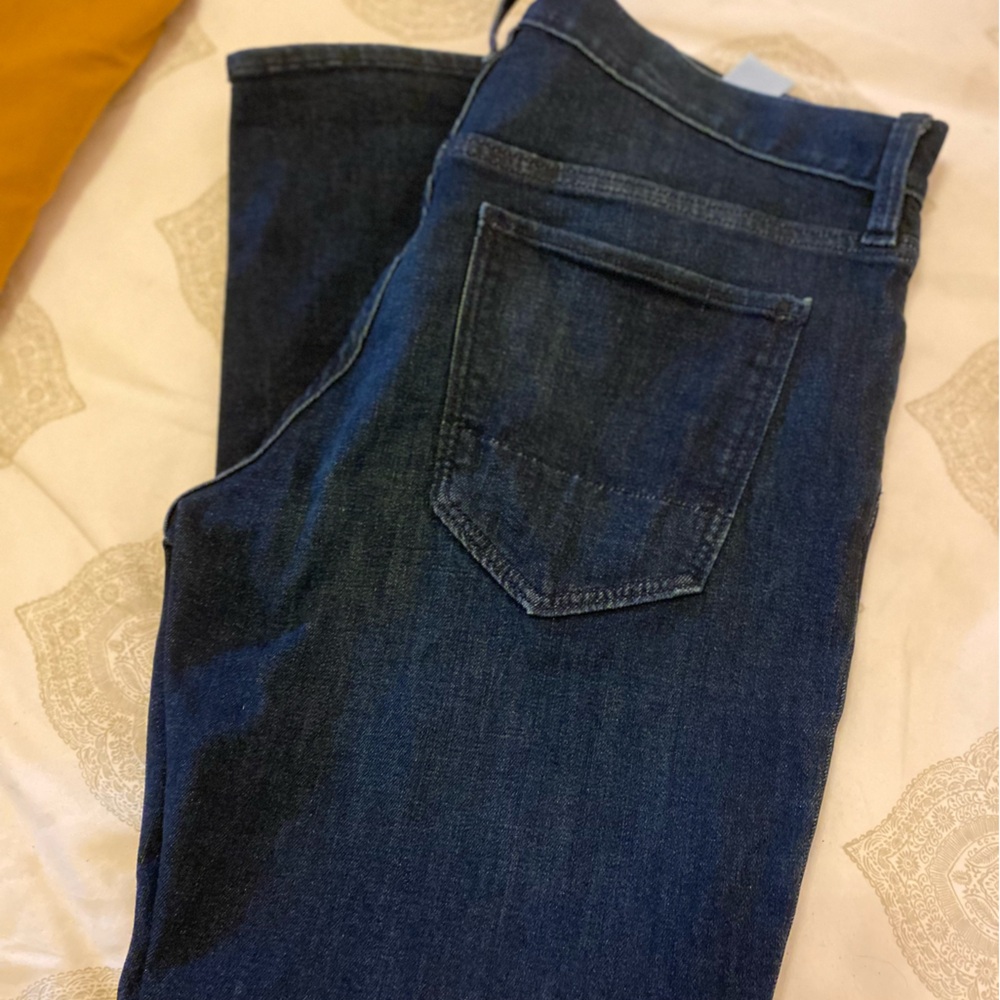 Banana Republic Indigo Travel Athletic Jeans